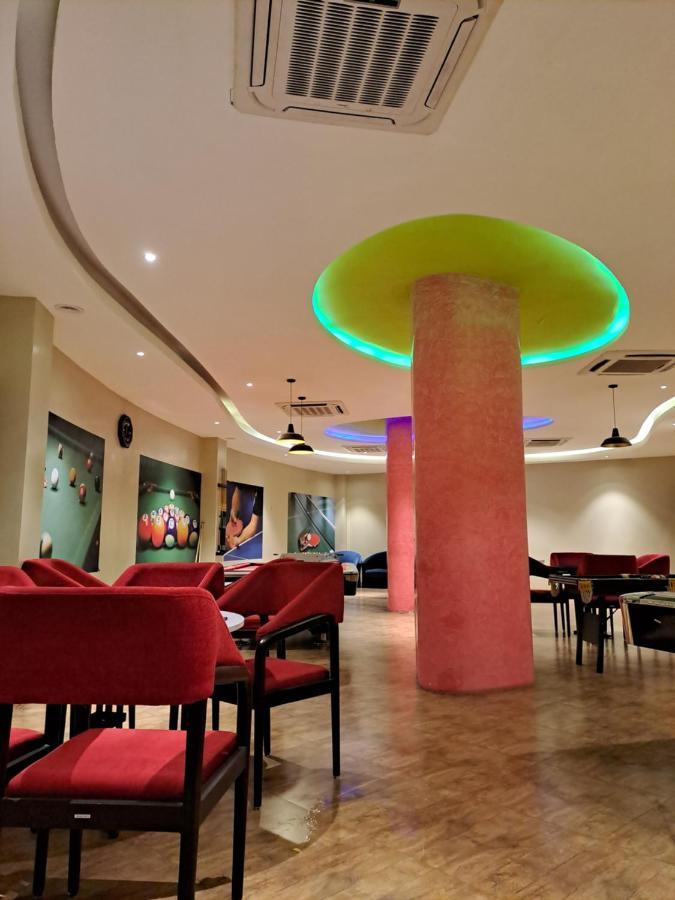 Honest Homes At Rajhans Belliza, Appartment Units 수라트 외부 사진